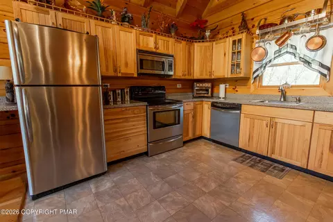 Kitchen - 1160 Bluebird Ln, Bushkill, PA 18324 photo 1 of 2