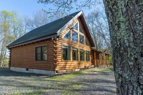 Exterior - 1160 Bluebird Ln, Bushkill, PA 18324 photo 6 of 6