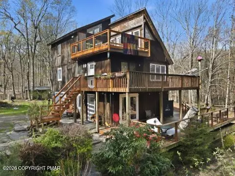 106 Butternut Ln, Canadensis, PA 18325