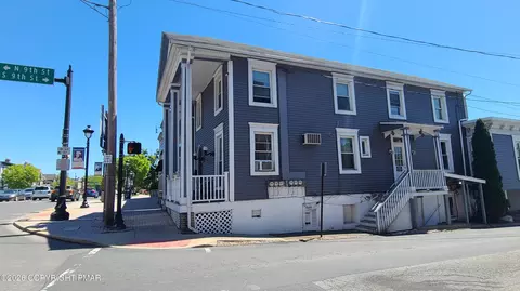 831 Main St, Stroudsburg, PA 18360