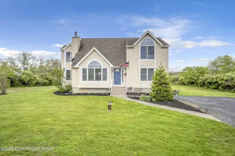 143 Switzgabel Dr, Brodheadsville, PA 18322