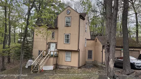 2327 Burntwood Dr, East Stroudsburg, PA 18301