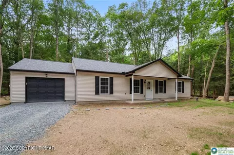 16 Ricks Rd, New Ringgold, PA 17960