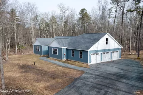 456 Big Oak Rd, Canadensis, PA 18325