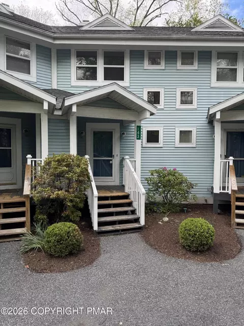 143 Huntington Dr, East Stroudsburg, PA 18302