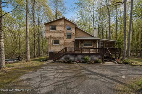 1328 Winding Way, Tobyhanna, PA 18466