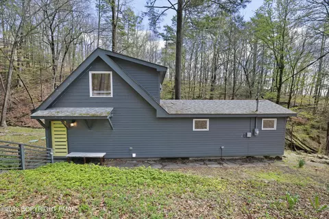 3140 Bear Rd, Bushkill, PA 18324 photo 5