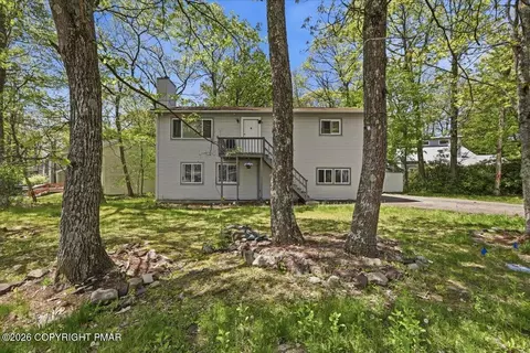 3188 Hamlet Dr, Tobyhanna, PA 18466