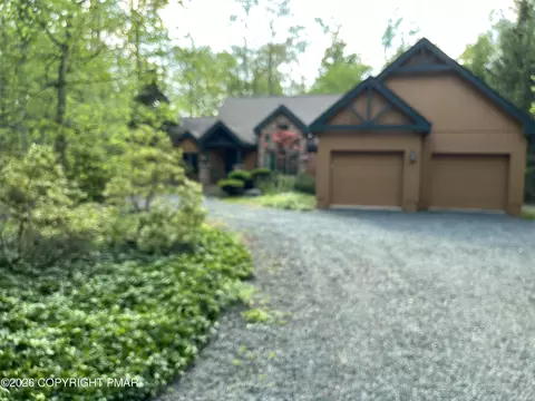 4111 Old Creek Path, Pocono Pines, PA 18350