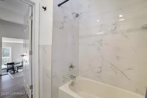 Bath - 5873 Decker Rd, Bushkill, PA 18324 photo 6 of 7