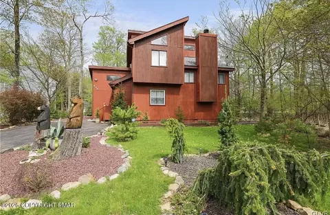 5205 Sundew Ter, Tobyhanna, PA 18466