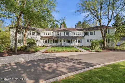 6116 Sky Village Rd, Skytop, PA 18357
