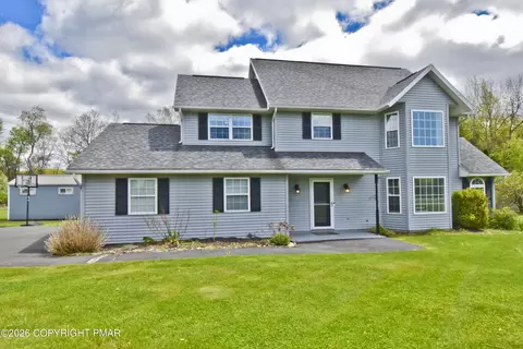 219 Orchard View Dr, Effort, PA 18330