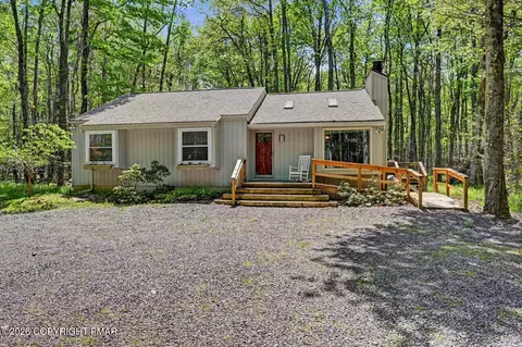 173 Flintlock Trl, Pocono Pines, PA 18350