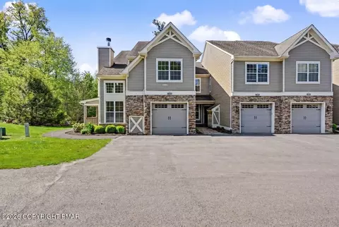 1408 Bungalow Rd, Pocono Pines, PA 18350