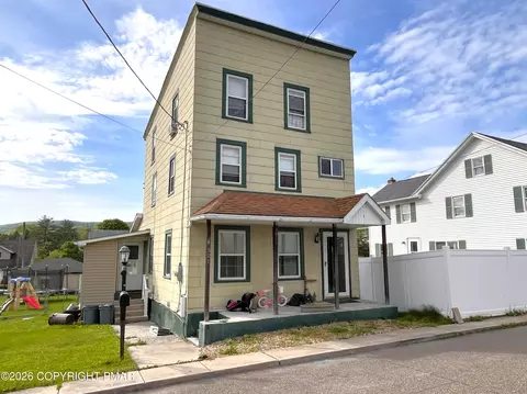 521 Oak St, Jim Thorpe, PA 18229