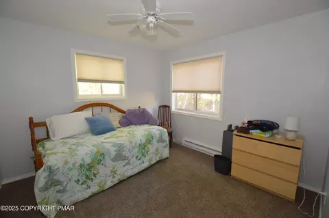 Bedroom - 128 Ashley Ct, Bushkill, PA 18324 photo 3 of 10