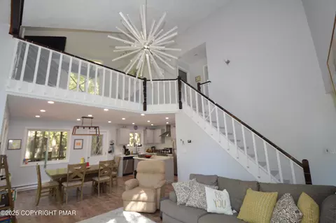 Entry Way - 128 Ashley Ct, Bushkill, PA 18324 photo 1 of 2