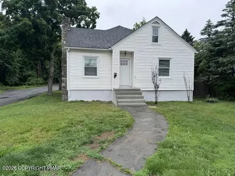 203 Pokona Ave, Stroudsburg, PA 18360