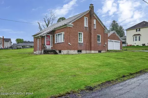 51 NW Hazen Ave, Bangor, PA 18013