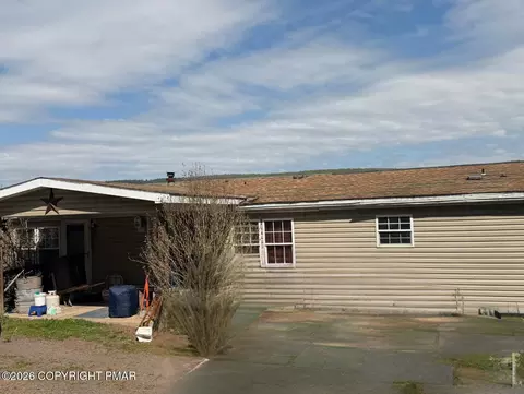 190 Hill Rd, Hegins, PA 17938
