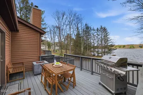 128 Lidio Rd, Blakeslee, PA 18610