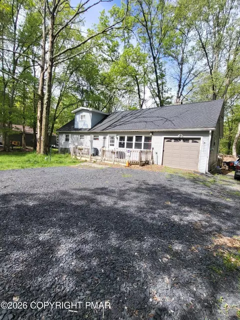 113 Lenape Trl, Albrightsville, PA 18210