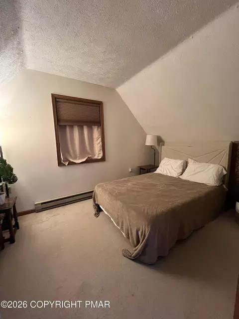 Bedroom - 5709 Decker Rd, Bushkill, PA 18324 photo 2 of 2