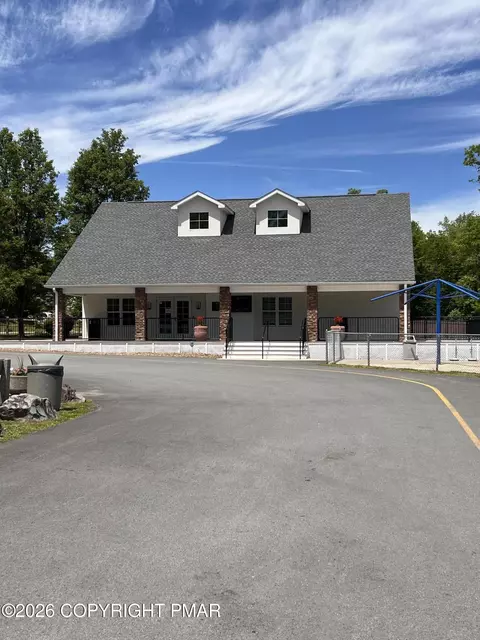 Exterior - 5709 Decker Rd, Bushkill, PA 18324 photo 4 of 8