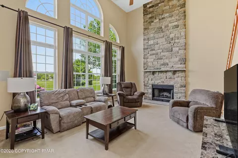 140 Birdie Way, Kunkletown, PA 18058
