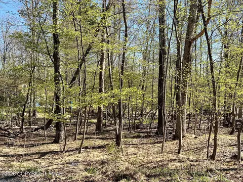 Chickadee Way 6 Way, East Stroudsburg, PA 18302