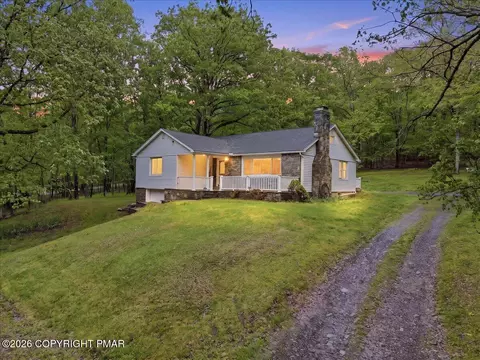 232 Garrity Rd, Hawley, PA 18428