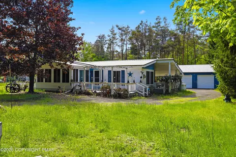 591 Old River Rd, Thornhurst, PA 18424