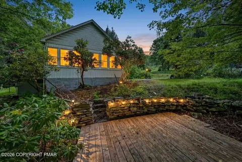 754 Carlton Rd, South Sterling, PA 18460