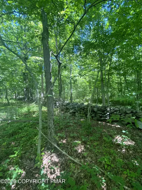 Sellersville Dr 4 Drive, East Stroudsburg, PA 18302