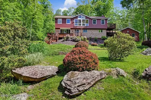 2154 Mountain Ash Ln, White Haven, PA 18661