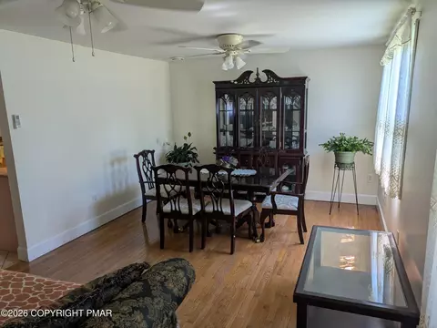 Dining - 1085 Interchange Rd, Gilbert, PA 18331 photo 4 of 4