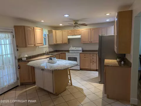 Kitchen - 1085 Interchange Rd, Gilbert, PA 18331 photo 1 of 6