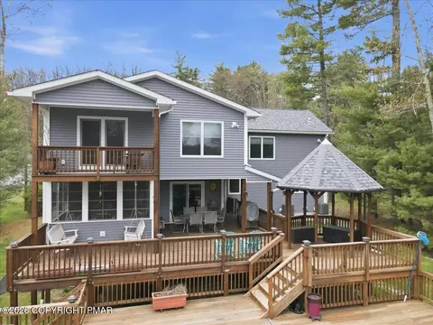 111 Spinnler Point Rd, Tafton, PA 18464