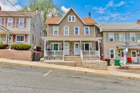 230 Carbon St, Lehighton, PA 18235