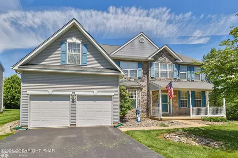13 Windrift Ct, Easton, PA 18045