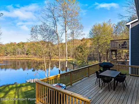 2153 Wild Laurel Dr, Long Pond, PA 18334