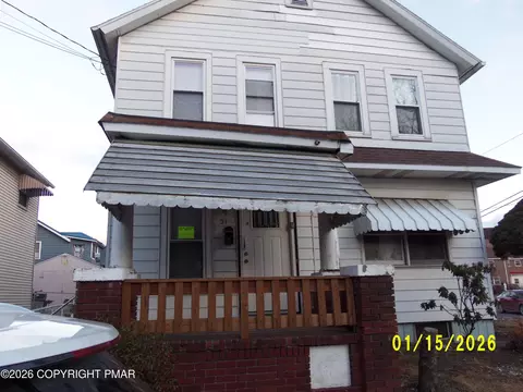51 Fulton St, Pittston, PA 18640