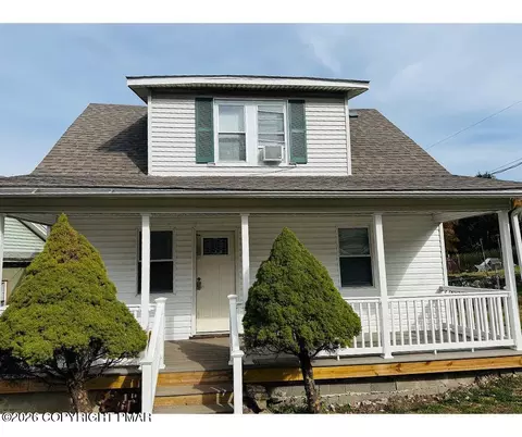 3 E Mountain Rd, Scranton, PA 18505