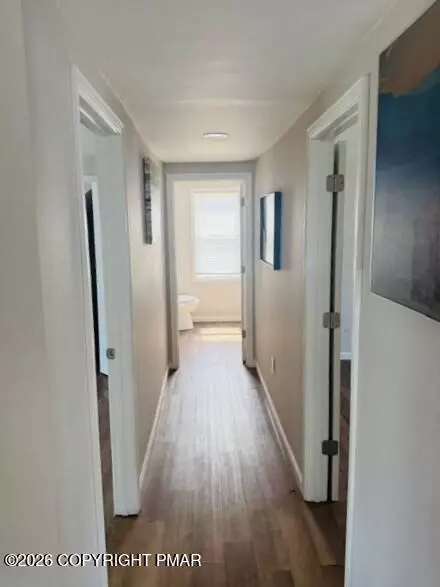Entry Way - 3 E Mountain Rd, Scranton, PA 18505 photo 2 of 2