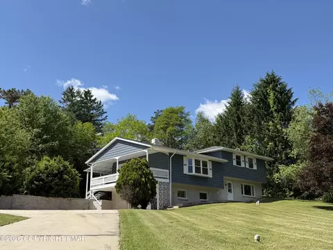 174 Horseshoe Ln, Lehighton, PA 18235