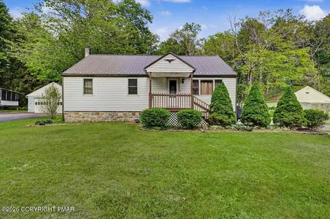 1118 Pope Rd, Tobyhanna, PA 18466