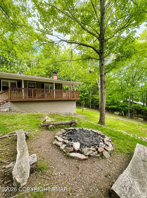 161 Beaver Trl, Scotrun, PA 18355