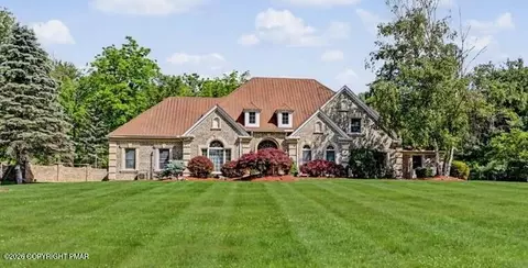 2134 Fox Run Rd, Stroudsburg, PA 18360