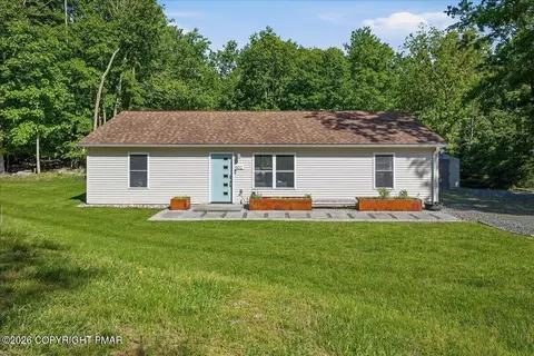 502 San Marco Ct, Henryville, PA 18332